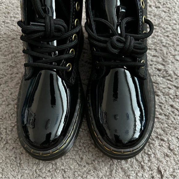 Dr. Martens Shoes Womens Size 5 Zavala Black Patent Leather Boots - Picture 3 of 10
